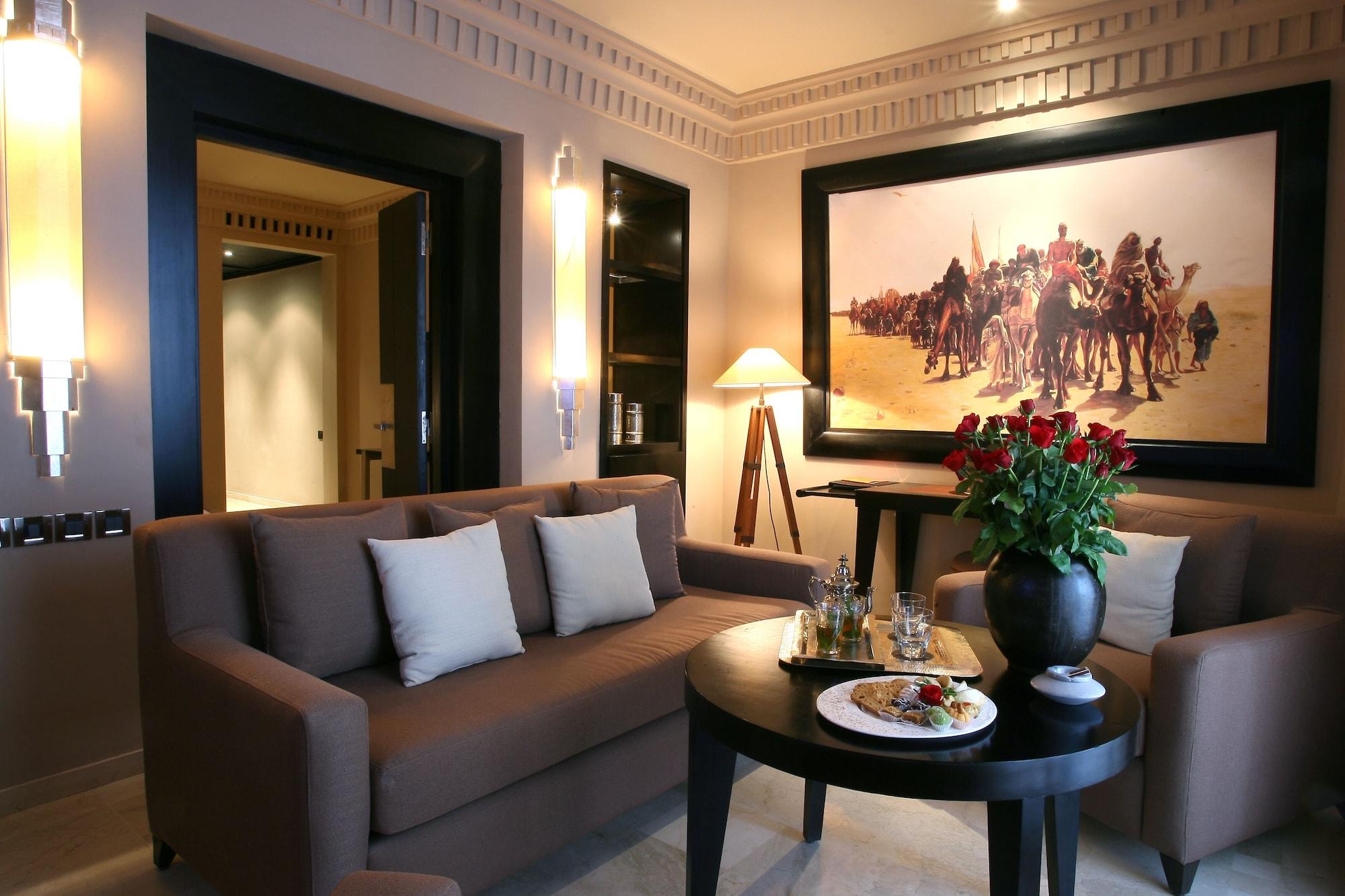 Les Jardins De La Koutoubia Hotel Marrakesh Ngoại thất bức ảnh A suite at the hotel