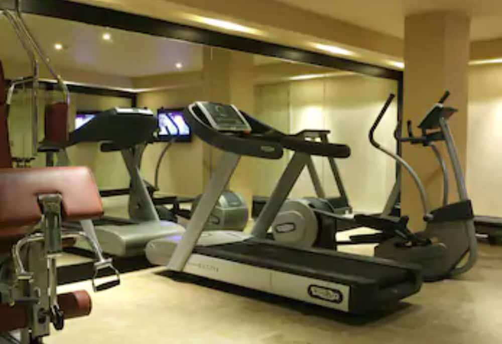 Les Jardins De La Koutoubia Hotel Marrakesh Ngoại thất bức ảnh A treadmill