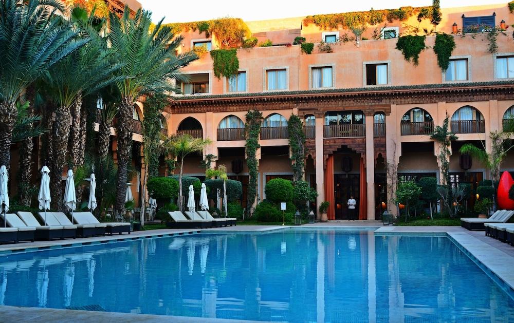 Les Jardins De La Koutoubia Hotel Marrakesh Ngoại thất bức ảnh The swimming pool at the hotel